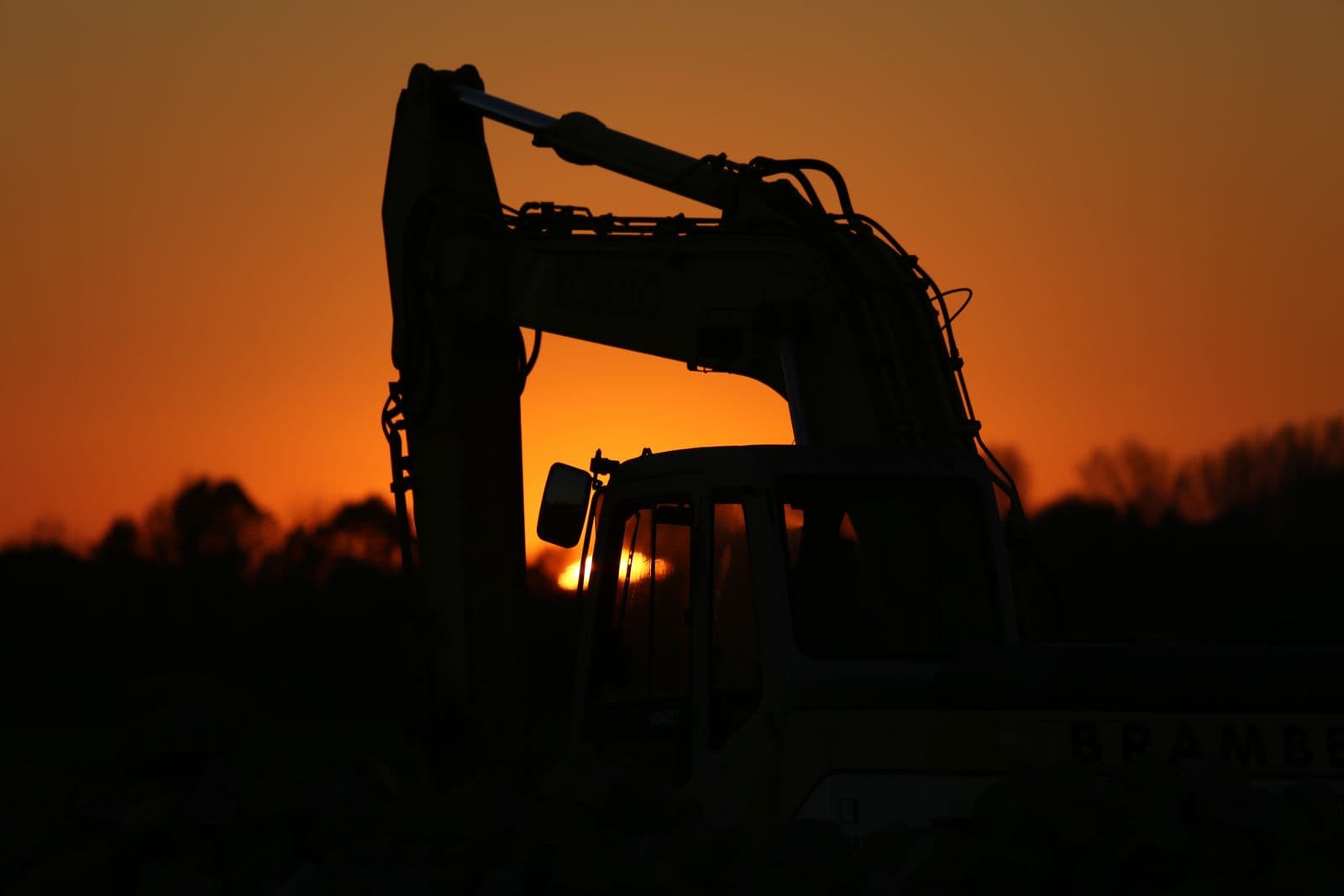 Construction & Heavy Equipment